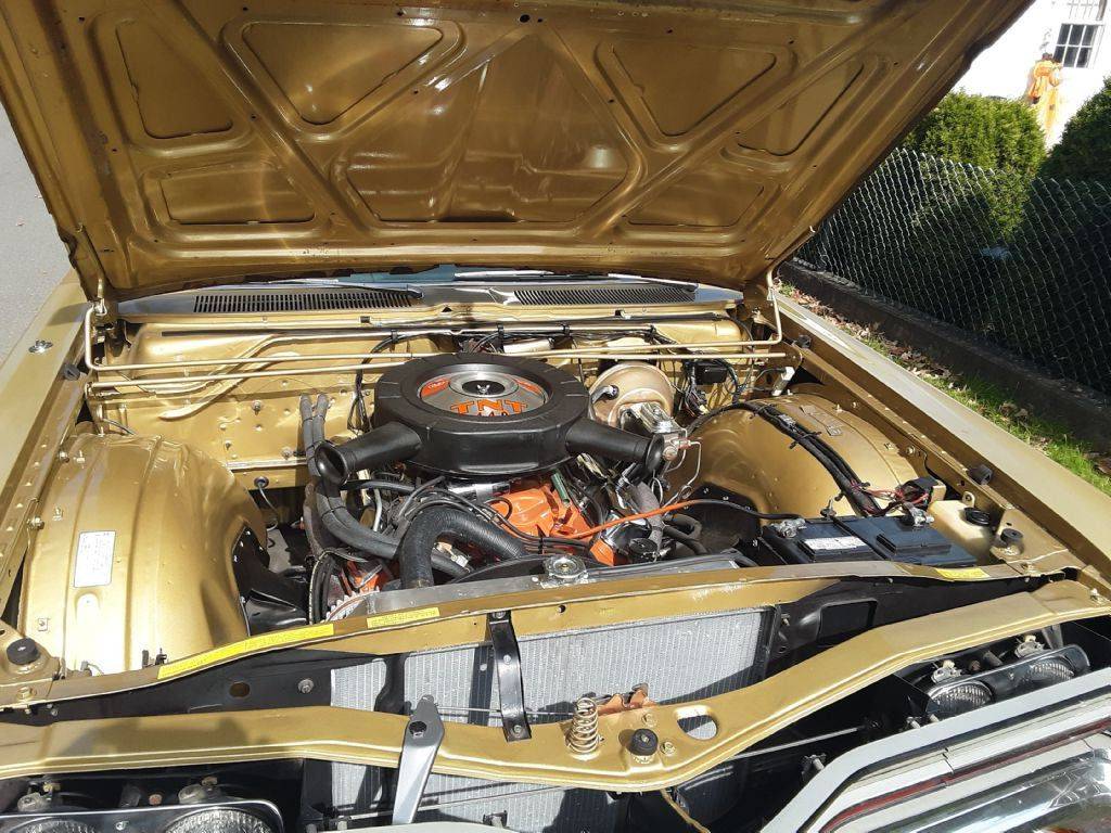 1968 Chrysler 300 2DR Hardtop 4spd.013.jpg