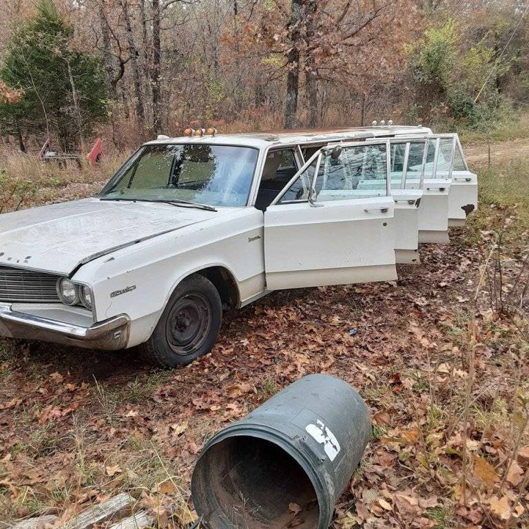 1968 Chrysler airport limo 1.jpg