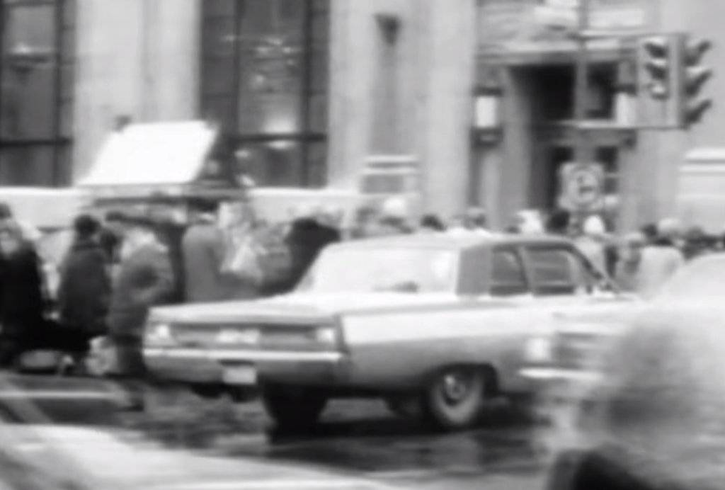 1968 Plymouth Fury 2dr Quebec 1970.jpg