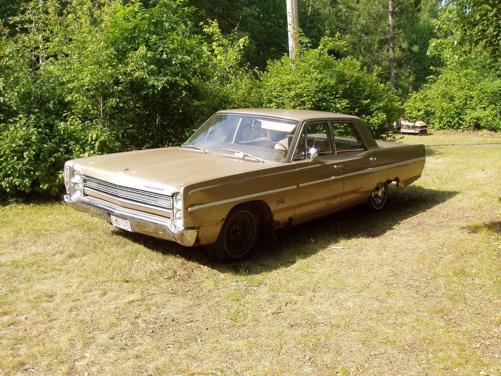 1968 Plymouth Fury 3 for parts - $4,000 (Eagle River).008.jpg