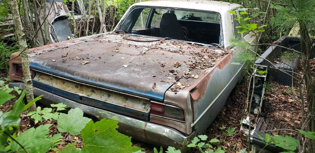 1968 Plymouth Fury I PK21 2dr Post exVSP car.003.jpg