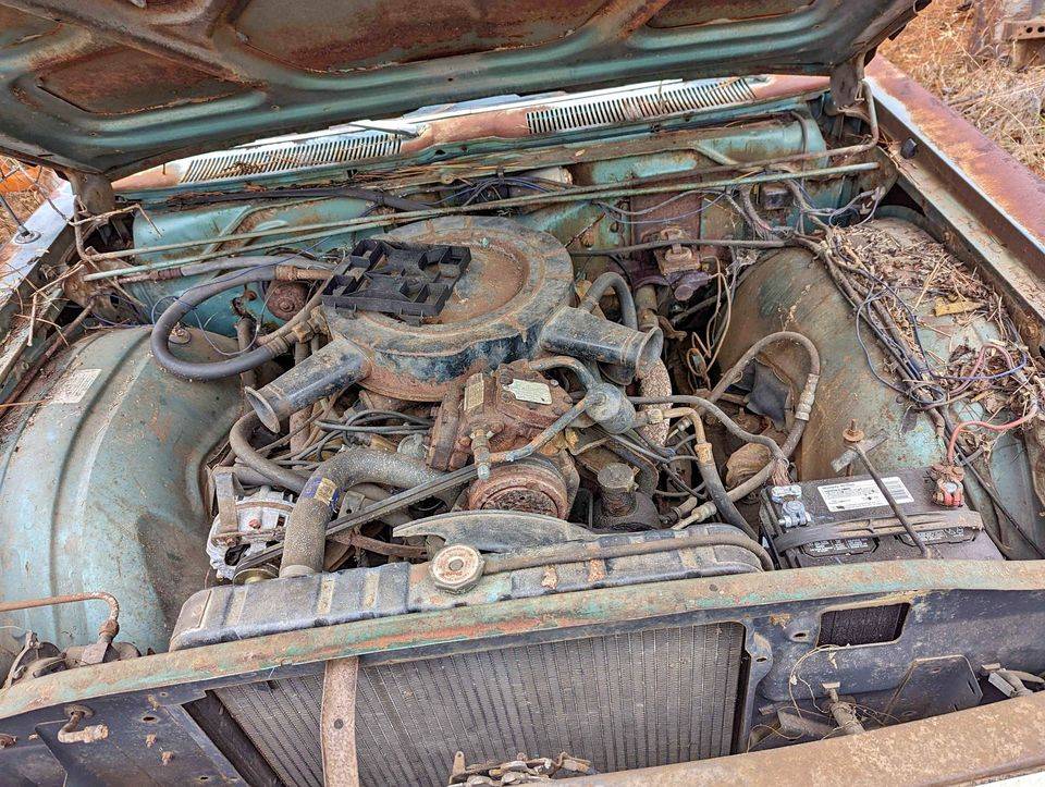 1968 Plymouth Fury III 2dr Fastop $3,500 Lunenburg VA.002.jpg