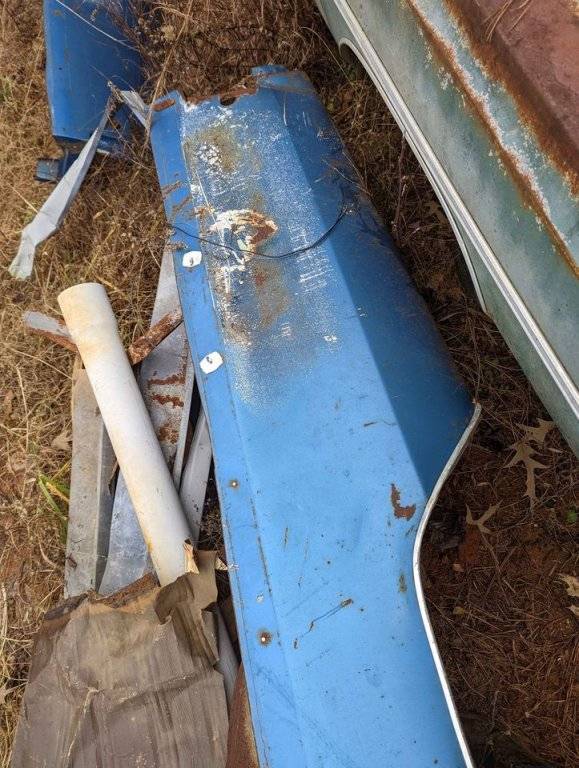 1968 Plymouth Fury III 2dr Fastop $3,500 Lunenburg VA.003.jpg