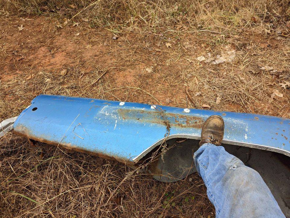 1968 Plymouth Fury III 2dr Fastop $3,500 Lunenburg VA.004.jpg