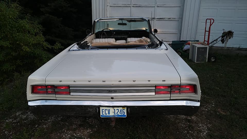 1968 Plymouth Fury III Convertable White on White.002.jpg