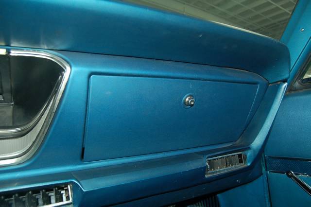 1968 Plymouth Fury III - In California.018.jpg