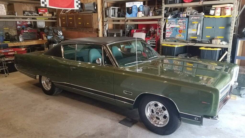 1968 Plymouth Fury VIP Fastop wWheels.jpg