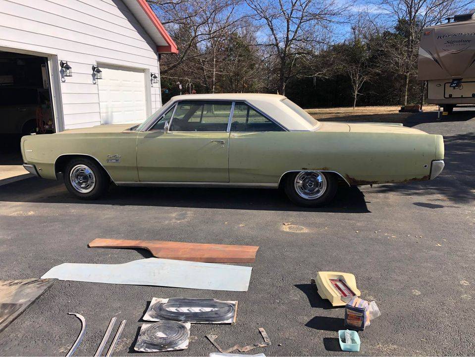 1968 Plymouth Sport Fury 383 4spd $20,000 Conway AR.017.jpg