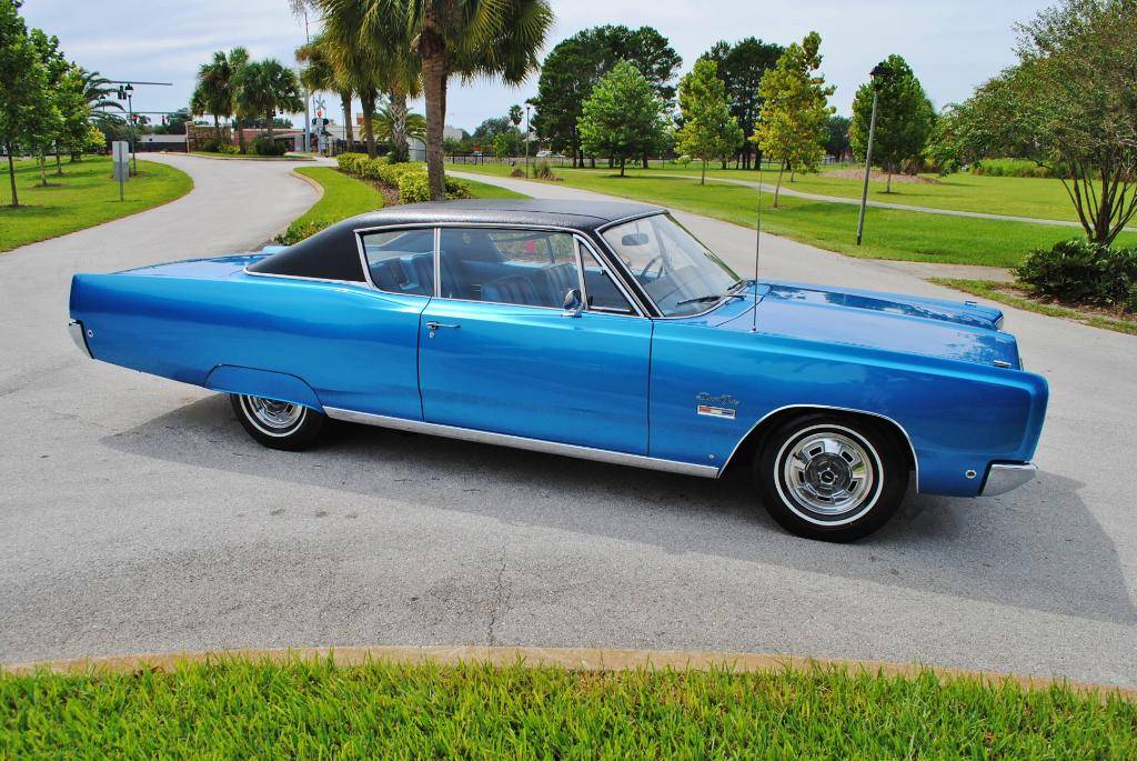 1968 Plymouth Sport Fury coupe.003.jpg