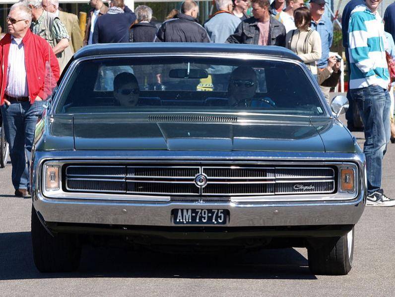 1969 Chrysler 300.jpg