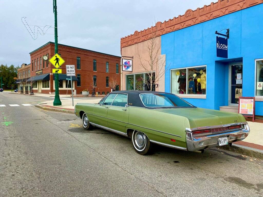 1969 Chrysler New Yorker.02.jpg