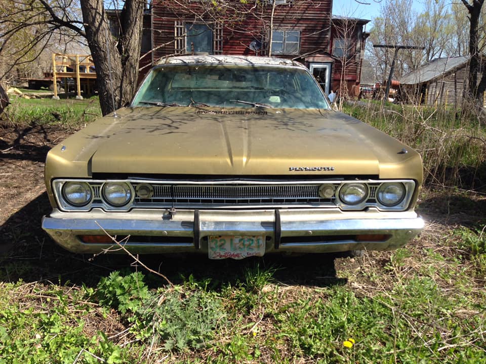 1969 Plymouth Fury III.010.jpg