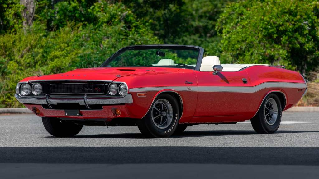 1970-Dodge-Challenger-RT-Convertible.-Mecum-1.jpg