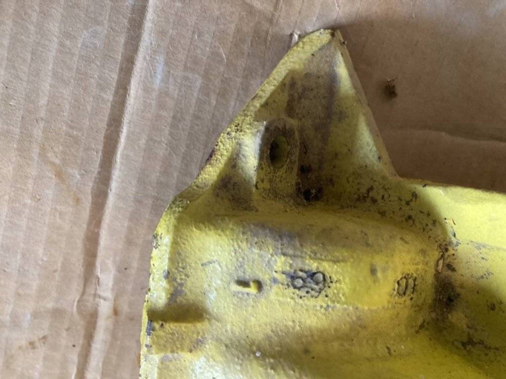 1970 Mopar 440-6 intake, carbs, linkage - $2,500 (Chandler).004.jpg