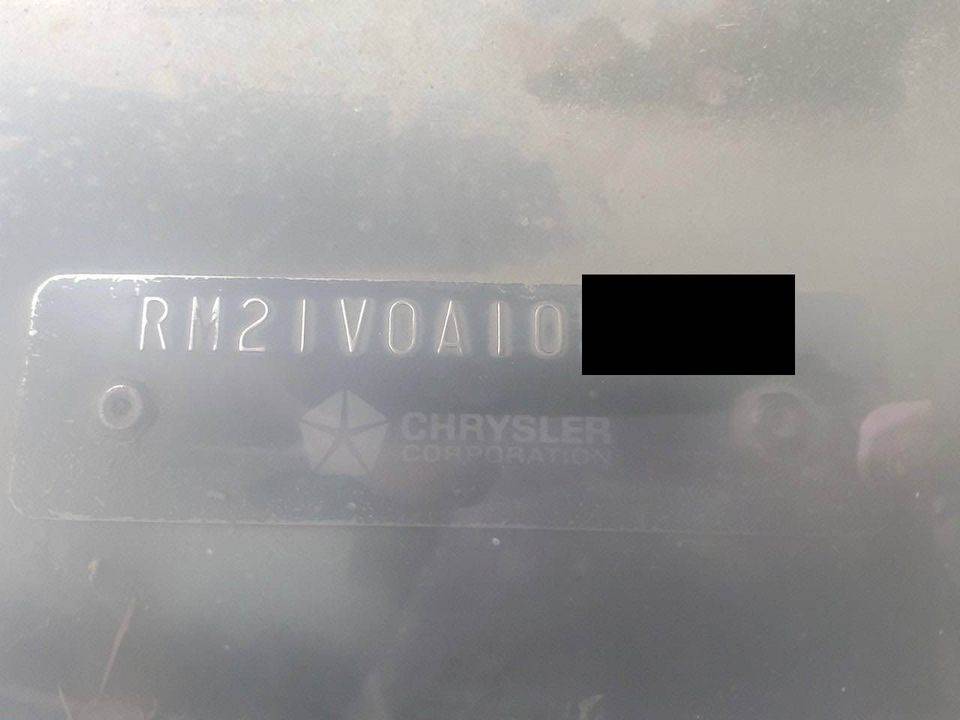 1970 Plymouth RoadRunner 32,000 miles true V Code 4 speed.002.jpg