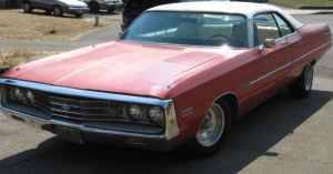 1971 Chrysler Newport RED 01.jpg