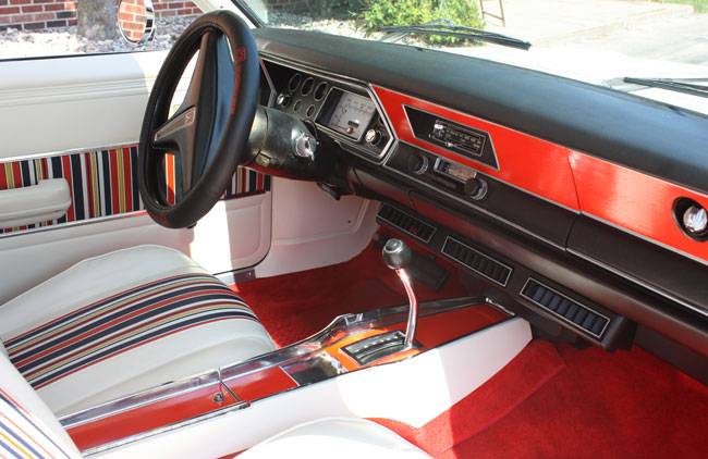 1971-Dart-interior.jpg