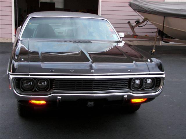 1971 dodge monaco 2009 215961 front.JPG