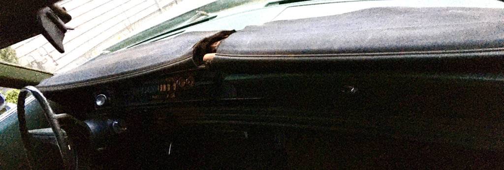 1971 Newport Royal Interior 5.jpg