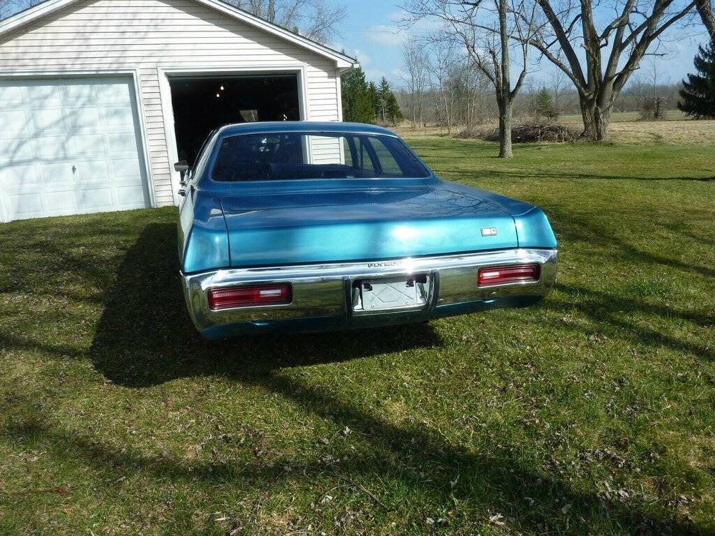 1971 Plymouth Fury I 4dr 6cyl 3spd.004.jpg