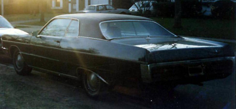 1971 Plymouth Sport Fury 01.jpg