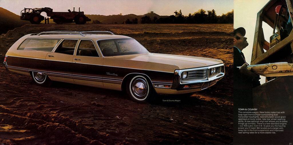 1972 Chrysler T&C (2).jpg