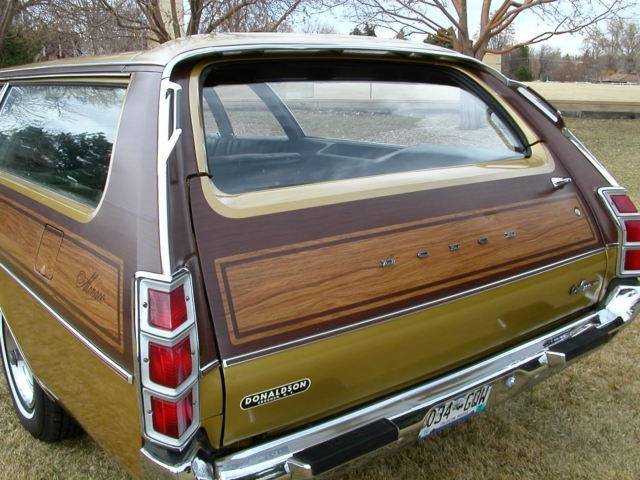 1972-dodge-monaco-station-wagon-mopar-low-miles-chrysler-1.jpg