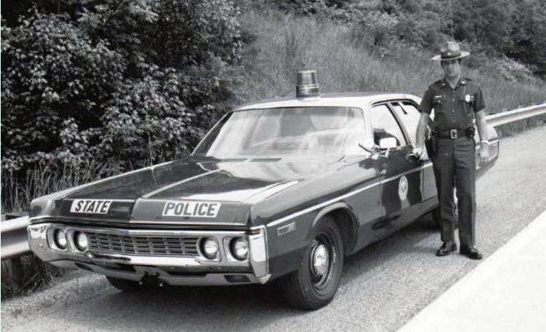 1972 Dodge Polara.JPG