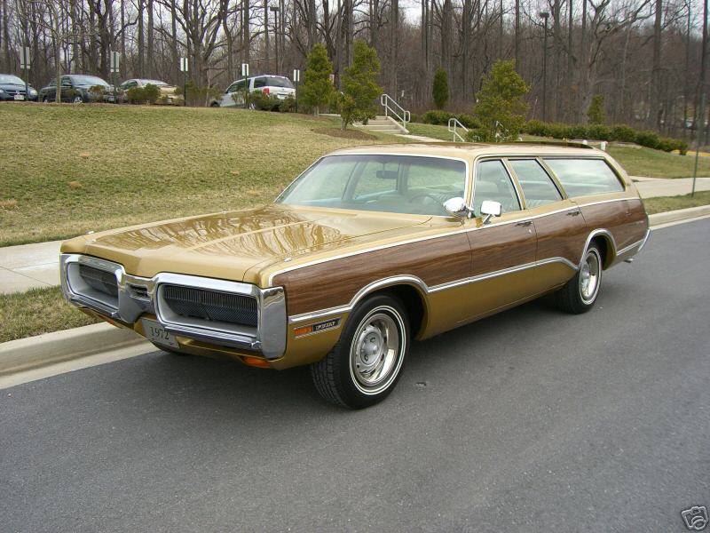 1972 fury wagon left front 256220.jpg