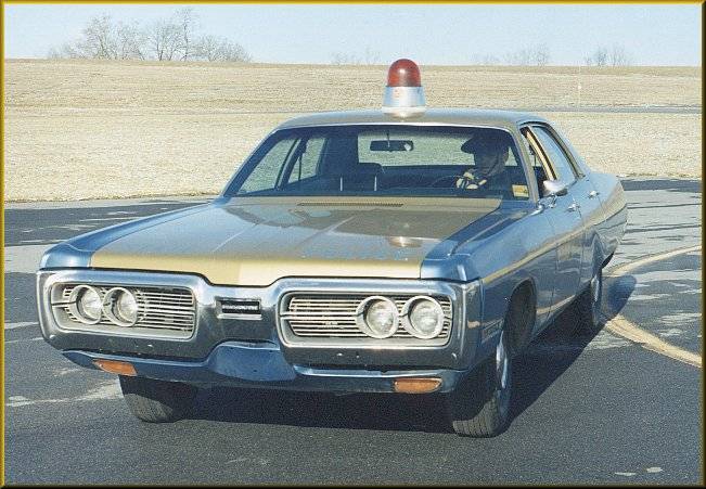 1972 Plymouth Fury II 0001.jpg