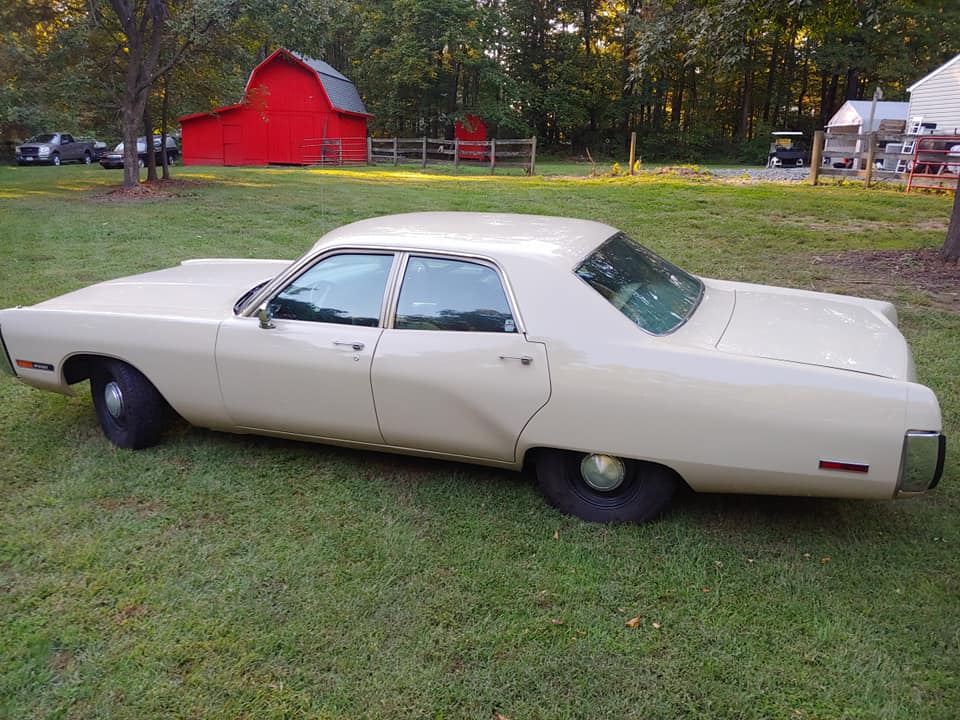 1972.Plymouth.Fury.III.4dr.Sdn.Special.Order.003.jpg