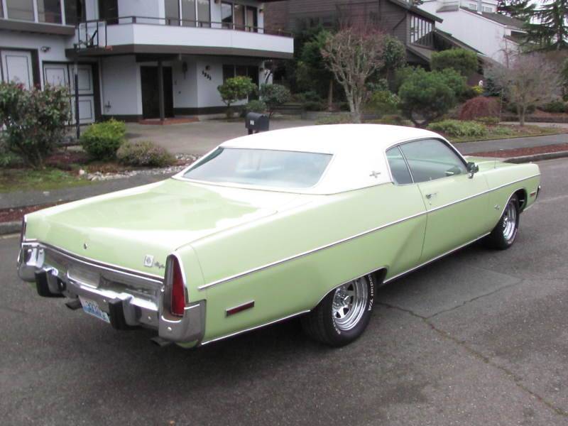 1973 Fury Brougham 2011 right rear.jpg