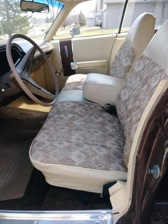 1973 Plymouth Fury III 4dr Interior Seats.jpg