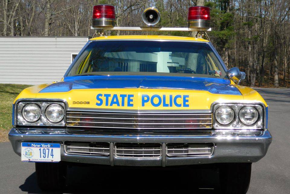 1974 Dodge Monaco retired NY State Police.003.jpg