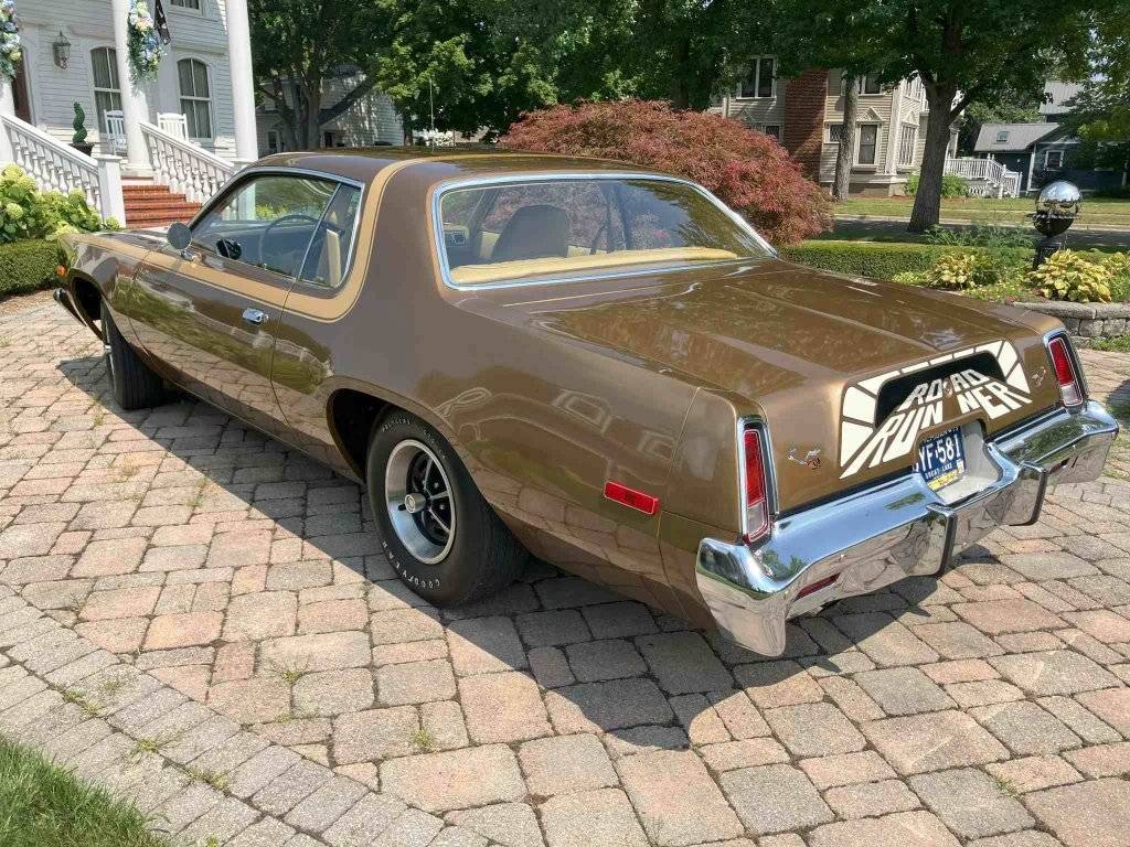 1975 Plymouth Road Runner 400 2,400-Mile.002.jpg