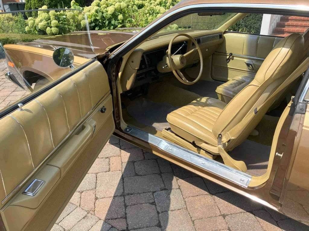 1975 Plymouth Road Runner 400 2,400-Mile.005.jpg