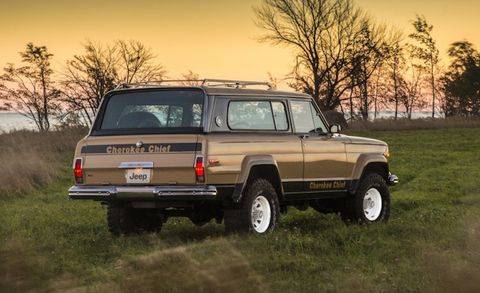 1977-Cherokee-Chief-rear.jpg