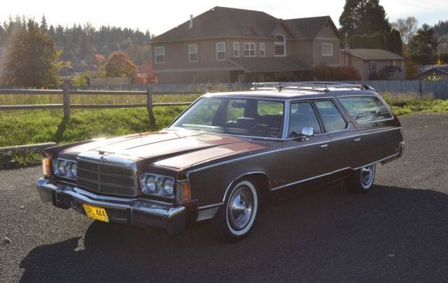 1977-chrysler-town-amp-country-station-wagon-only-68k-miles-extremely-rare-1.jpg