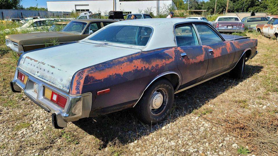 1977 Plymouth Fury Kansas HP Car $3,000 Newton KS.002.jpg