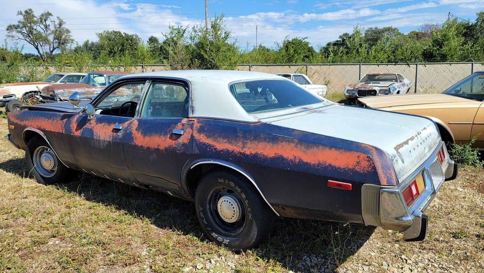 1977 Plymouth Fury Kansas HP Car $3,000 Newton KS.003.jpg