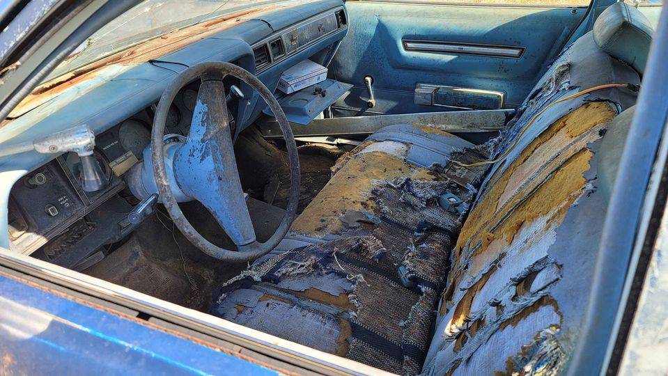 1977 Plymouth Fury Kansas HP Car $3,000 Newton KS.009.jpg