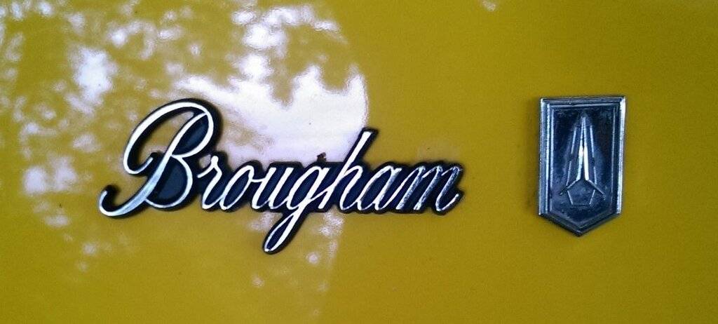 1977.Plymouth.Gran.Fury.Brougham.Roof.Emblem.001.jpg