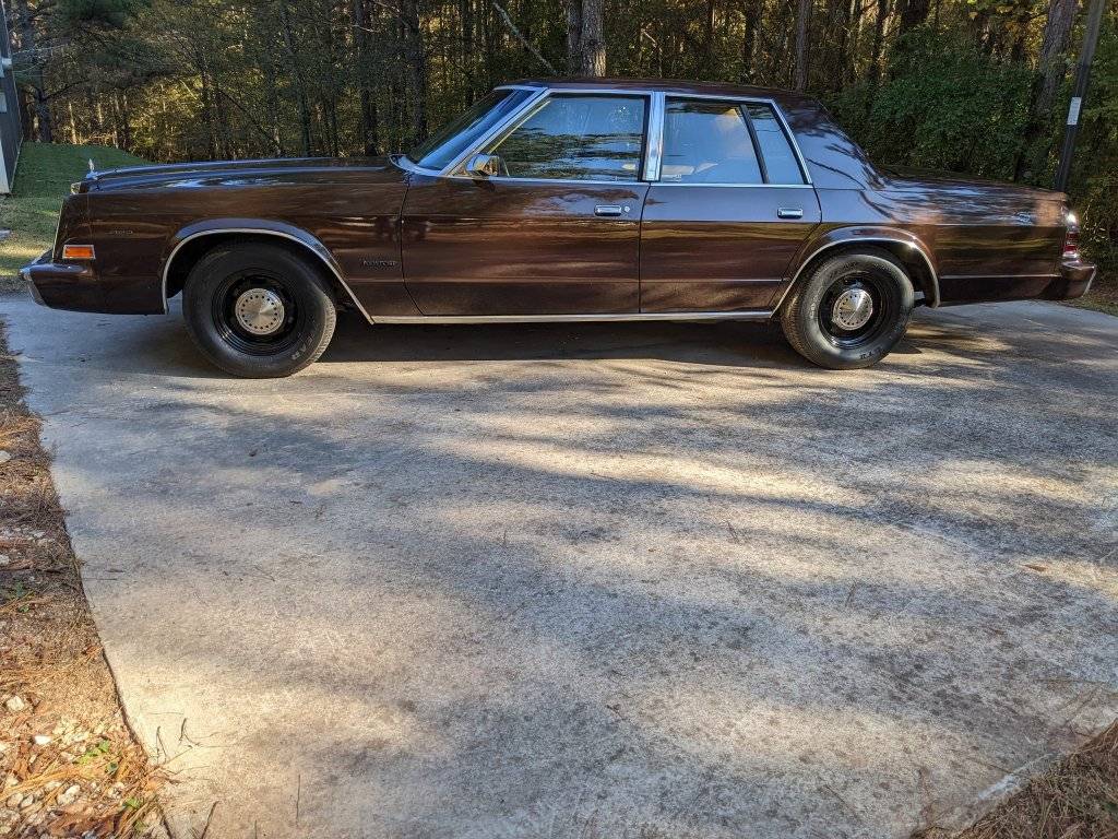 1979 Chrysler Newport Factory A38 Police Package Car with E58 360 HP Engine.03.jpg