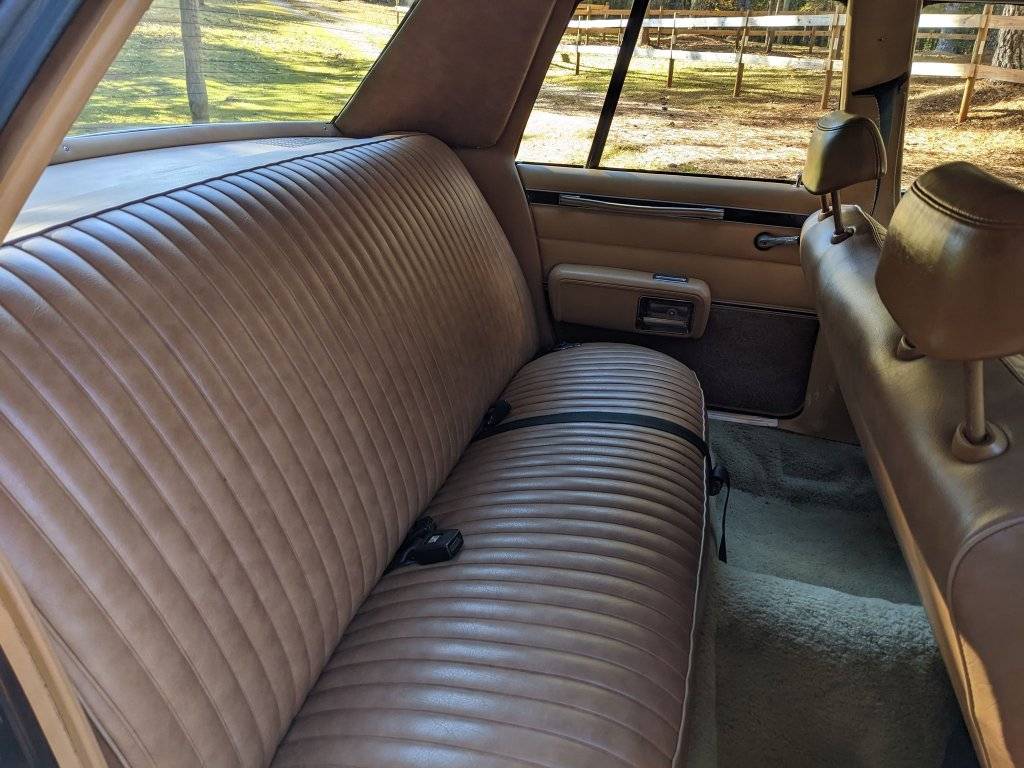 1979 Chrysler Newport Factory A38 Police Package Car with E58 360 HP Engine.07.jpg