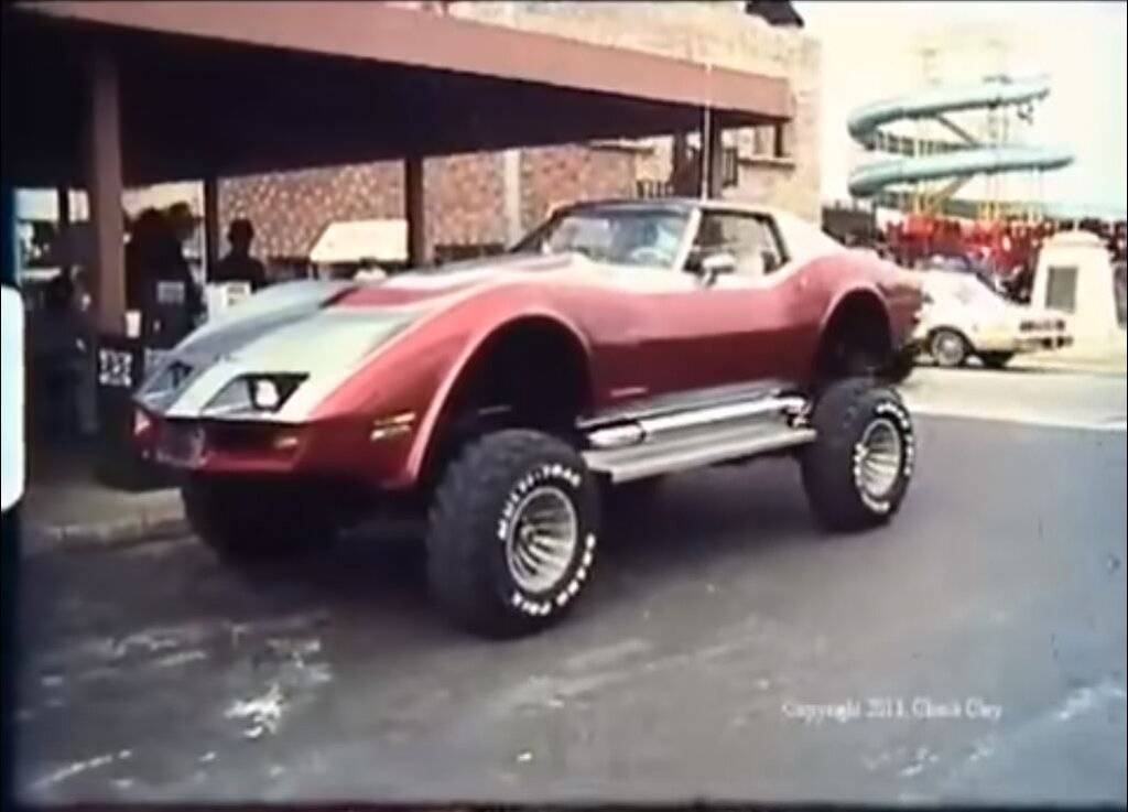 1981.Daytona.Beach.4x4.Vette.001.jpg