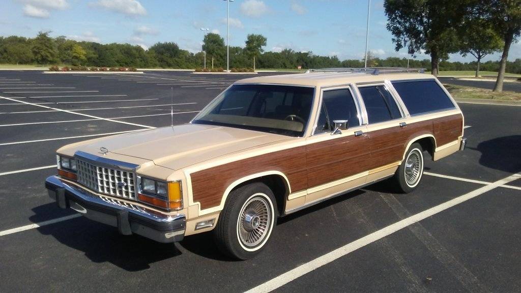 1986 ford wagon.jpg