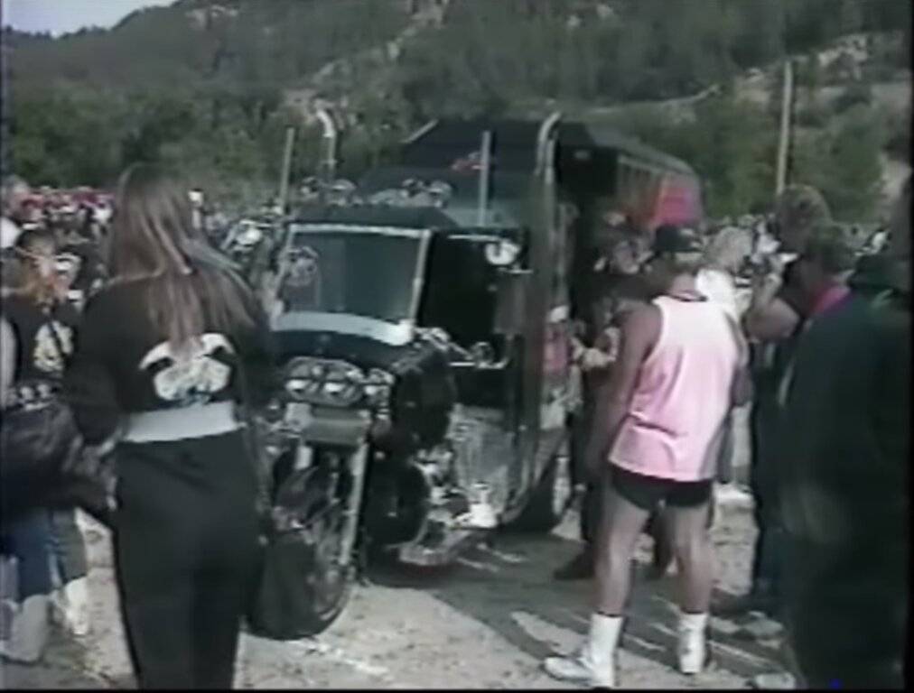 1990.Sturgis.Harley.Tractor.Trailer.001.jpg