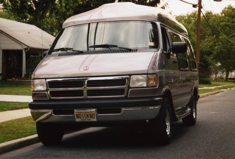 1997 Van  front018.jpg