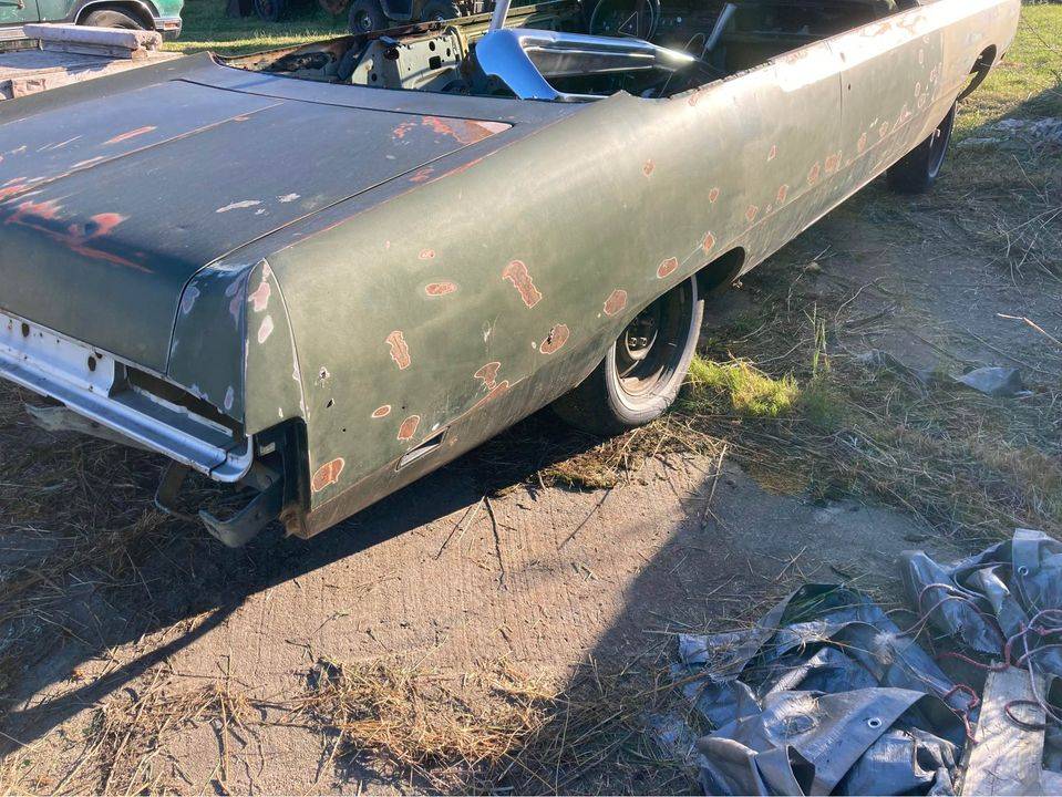 NOT MINE 1969 Chrysler Newport Convertible Parts Car 350 Spokane