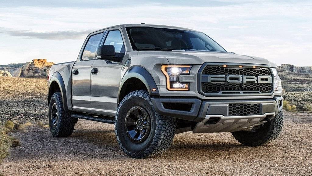 2017-ford-f-150-raptor-6_1600x0w.jpg